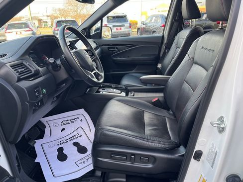 Used 2021 Honda Pilot Black Edition image 10