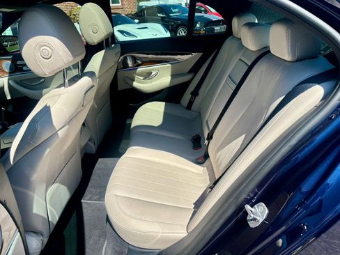 Used 2018 Mercedes-Benz E 300 4MATIC image 14