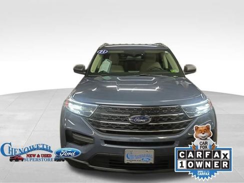 Used 2021 Ford Explorer XLT image 5