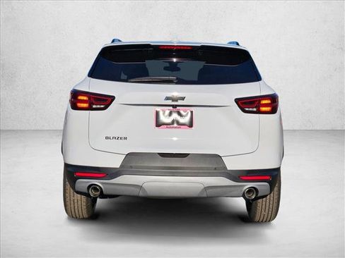 New 2026 Chevrolet Blazer LT image 8