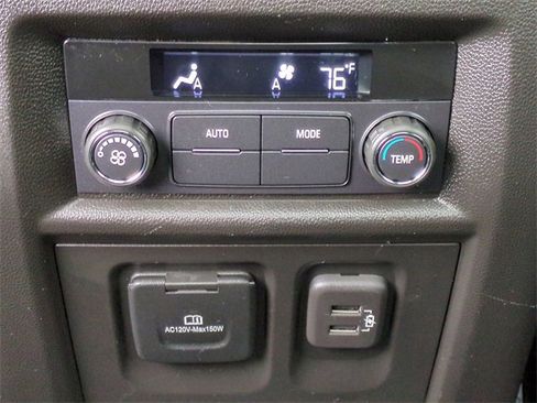 Certified 2023 Chevrolet Traverse RS image 23