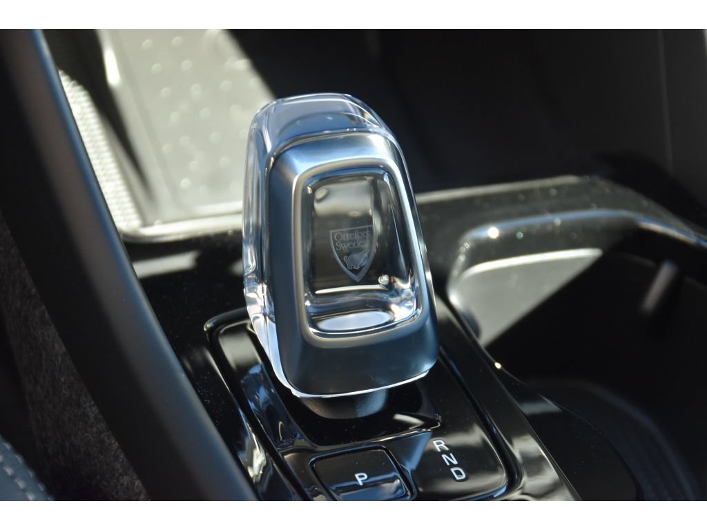 Certified 2026 Volvo XC40 B5 Plus w/ Protection Package Premier AWD/4WD image 36