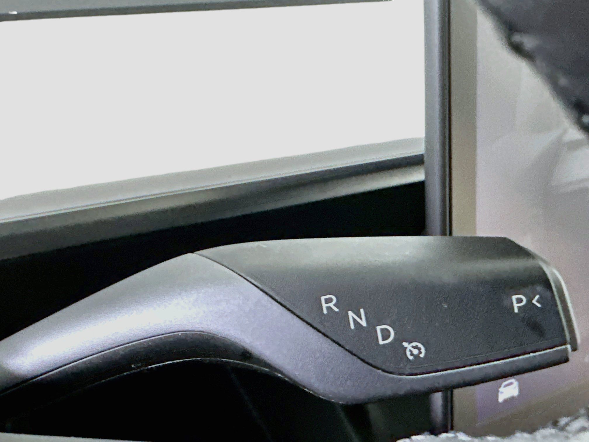 Used 2021 Tesla Model Y Long Range AWD/4WD image 23