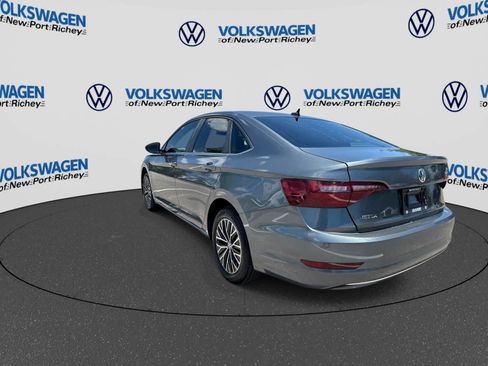 Used 2020 Volkswagen Jetta SE w/ SE Cold Weather Package FWD image 12