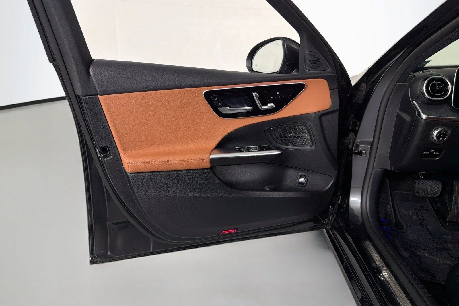 Certified 2023 Mercedes-Benz C 300 Sedan image 22