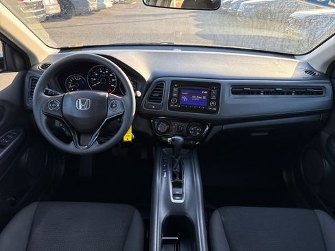 Used 2019 Honda HR-V LX image 15