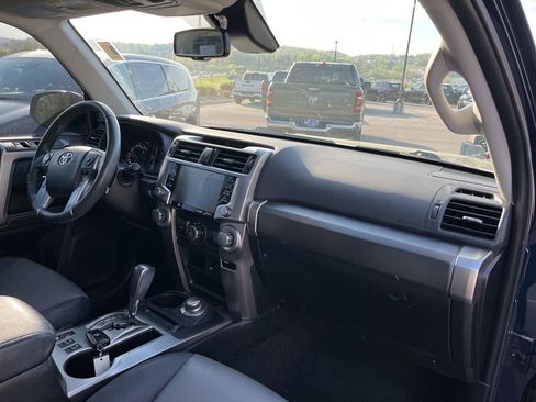 Used 2022 Toyota 4Runner SR5 Premium w/ Moonroof Package image 11