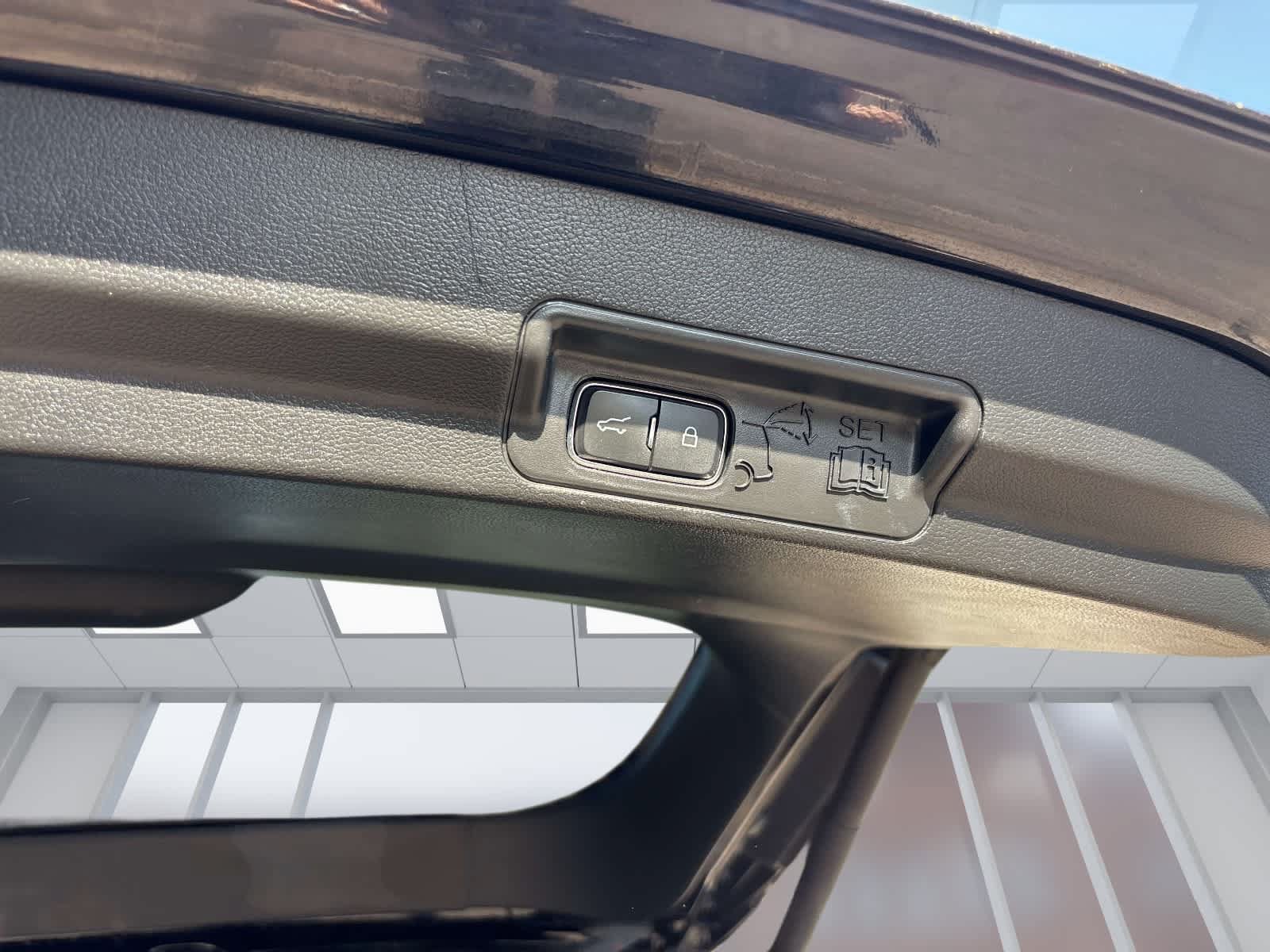 Used 2022 Ford Explorer 4WD image 13