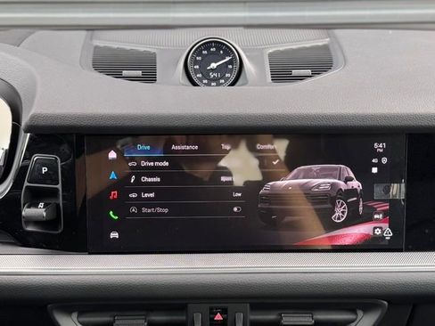 New 2026 Porsche Cayenne AWD/4WD image 30