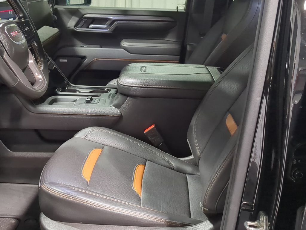 Used 2024 GMC Sierra 2500 AT4 w/ AT4 Premium Plus Package AWD/4WD image 20