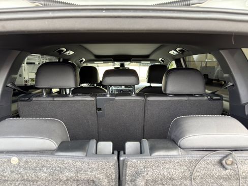 Used 2023 Volkswagen Tiguan SE R-Line image 17