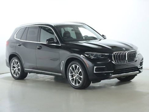 Used 2023 BMW X5 xDrive40i w/ Premium Package image 9