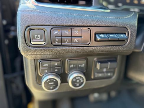 Used 2023 GMC Yukon XL Denali w/ Max Trailering Package AWD/4WD image 14