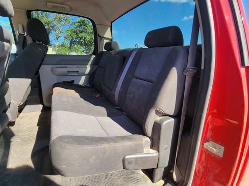Used 2011 Chevrolet Silverado 3500 W/T image 18