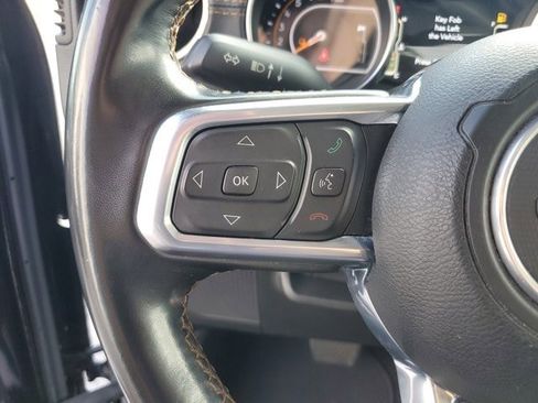 Certified 2021 Jeep Gladiator Overland AWD/4WD image 28