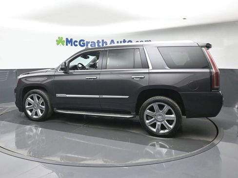 Used 2016 Cadillac Escalade Luxury image 29