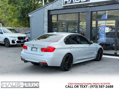 Used 2017 BMW 340i xDrive Sedan w/ Premium Package Enhanced AWD/4WD image 16
