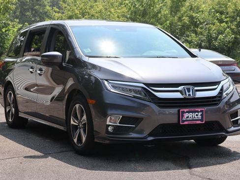 Used 2018 Honda Odyssey Touring image 3