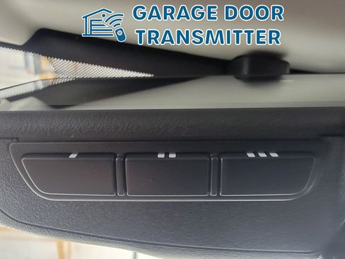 Used 2022 Subaru Ascent Touring AWD/4WD image 30