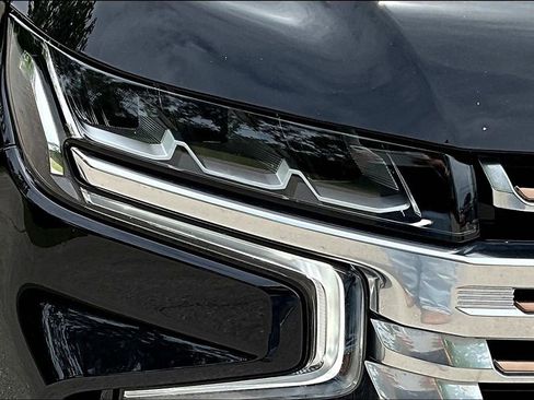 Used 2023 Chevrolet Tahoe High Country image 42