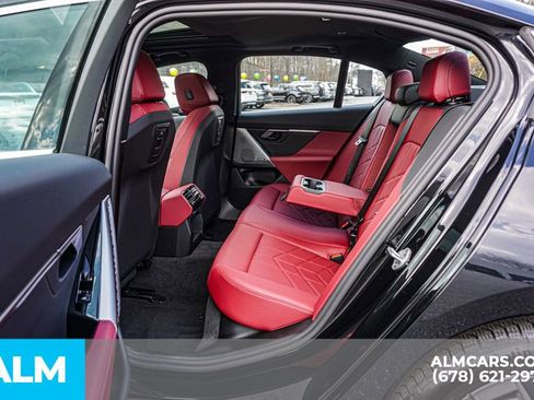 Used 2026 BMW 530i xDrive image 21