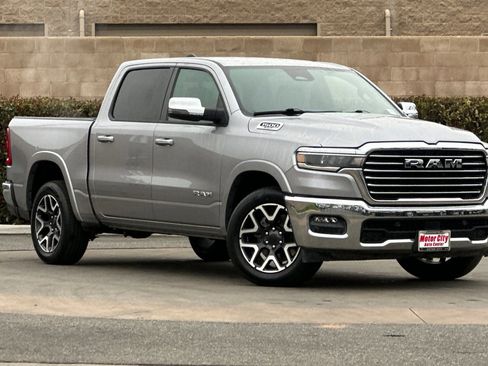 Used 2025 RAM 1500 Laramie image 2