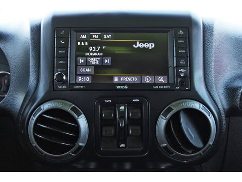 Used 2016 Jeep Wrangler Unlimited Sport w/ Quick Order Package 24S AWD/4WD image 24