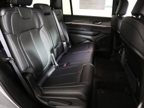 New 2025 Jeep Grand Cherokee L Limited image 22