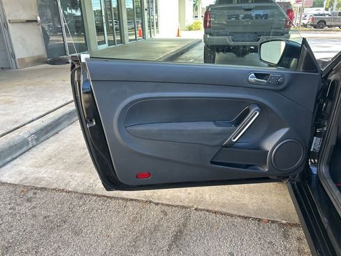Used 2015 Volkswagen Beetle 1.8T image 9