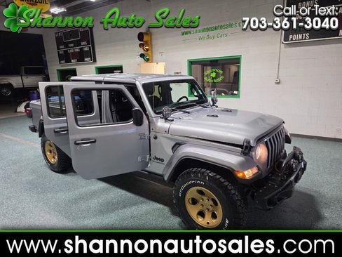 Used 2020 Jeep Gladiator Sport w/ Quick Order Package 24S AWD/4WD image 1