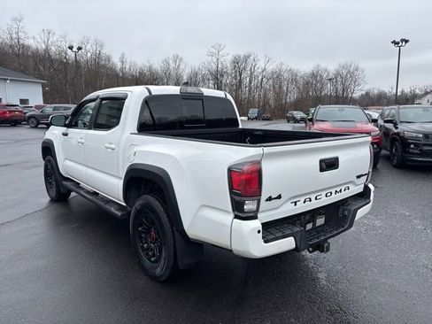 Used 2018 Toyota Tacoma TRD Pro image 3