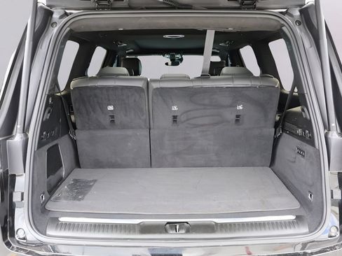 Used 2022 Jeep Grand Wagoneer Series III AWD/4WD image 19