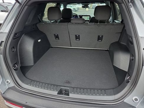 New 2026 Chevrolet Equinox LT FWD image 7