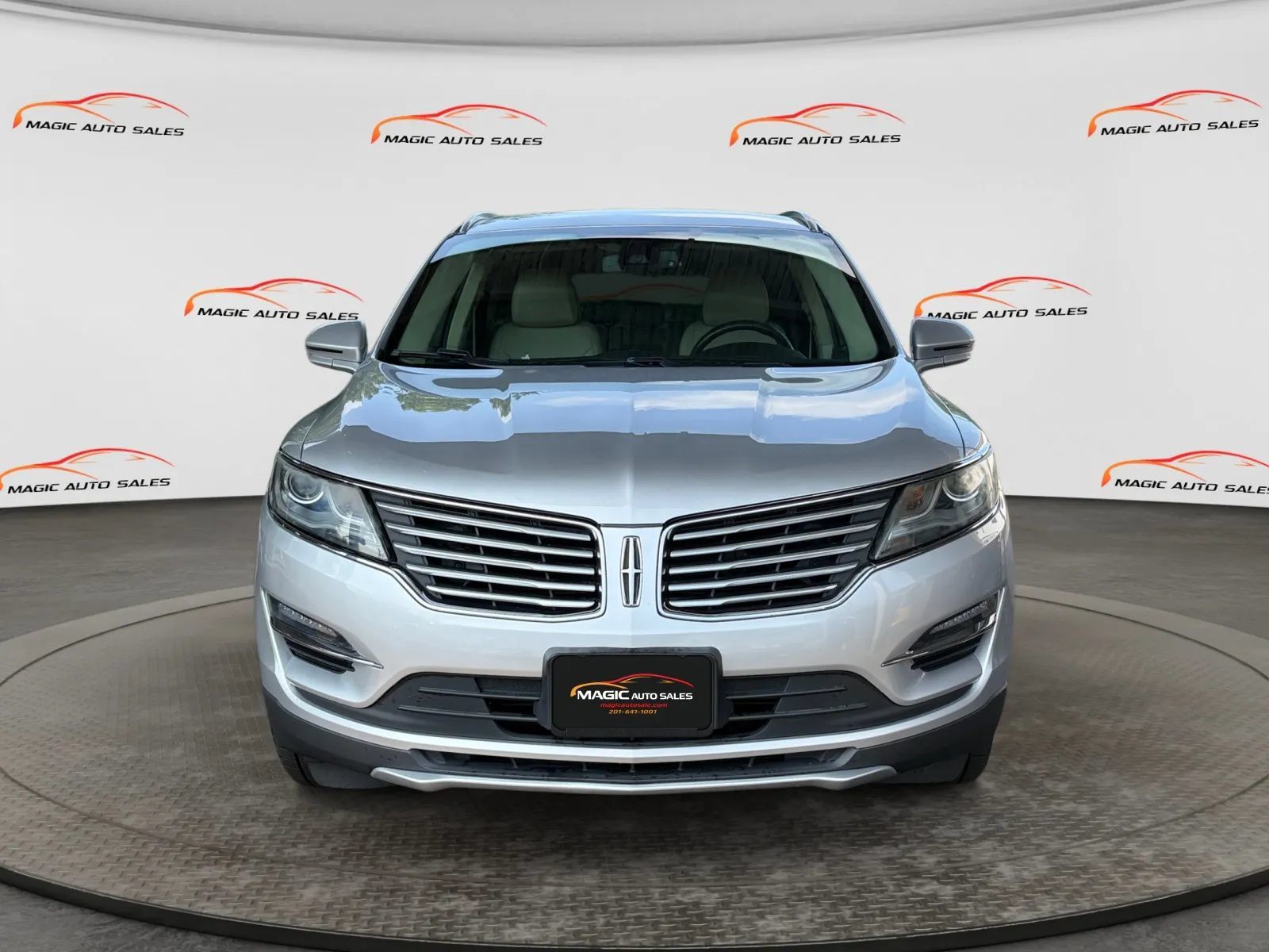 Used 2018 Lincoln MKC Reserve w/ Lincoln MKC Climate Package AWD/4WD image 3