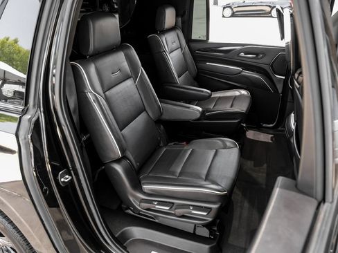 Used 2024 Cadillac Escalade ESV Sport w/ Touring Package AWD/4WD image 39