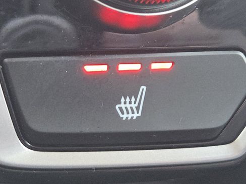 Used 2022 Honda CR-V Touring image 11