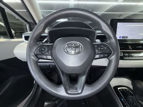 Used 2025 Toyota Corolla LE w/ Convenience Package FWD image 15