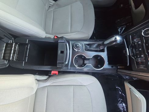 Used 2019 Ford Explorer XLT w/ Equipment Group 201A image 19