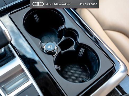 Used 2023 Audi Q7 3.0T Premium Plus w/ Premium Plus Package AWD/4WD image 29