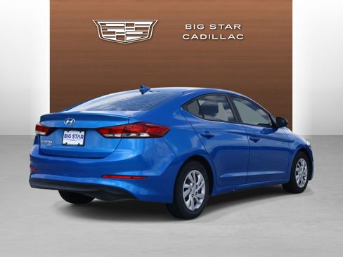 Used 2017 Hyundai Elantra SE FWD image 5