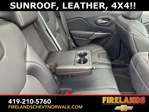 Used 2022 Jeep Cherokee Limited image 23