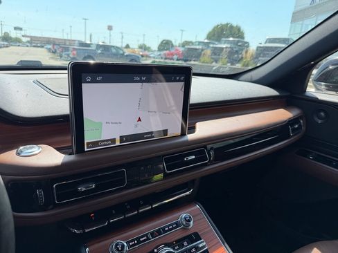 Used 2020 Lincoln Aviator Reserve w/ Equipment Group 201A AWD/4WD image 19