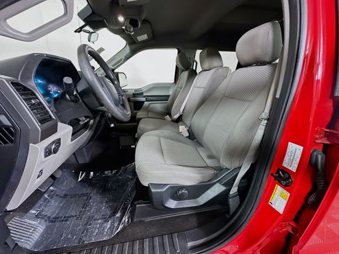 Used 2020 Ford F150 XLT RWD image 12