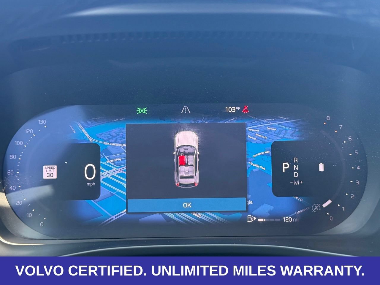 Certified 2025 Volvo XC40 B5 Plus AWD/4WD image 17