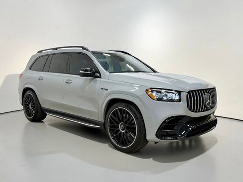 Used 2025 Mercedes-Benz GLS 63 AMG 4MATIC image 7