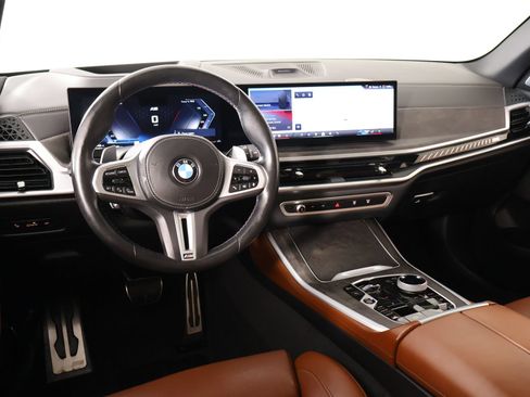 Used 2024 BMW X5 M60i AWD/4WD image 2