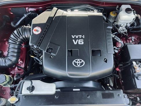 Used 2007 Toyota 4Runner SR5 AWD/4WD image 18