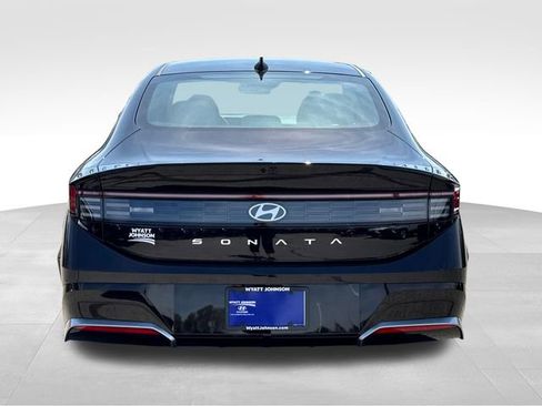 New 2026 Hyundai Sonata SEL FWD image 4