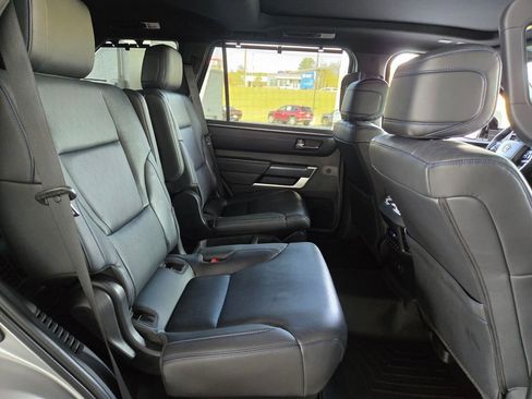 Used 2024 Toyota Sequoia Platinum image 19