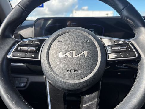 Used 2025 Kia Seltos S image 29